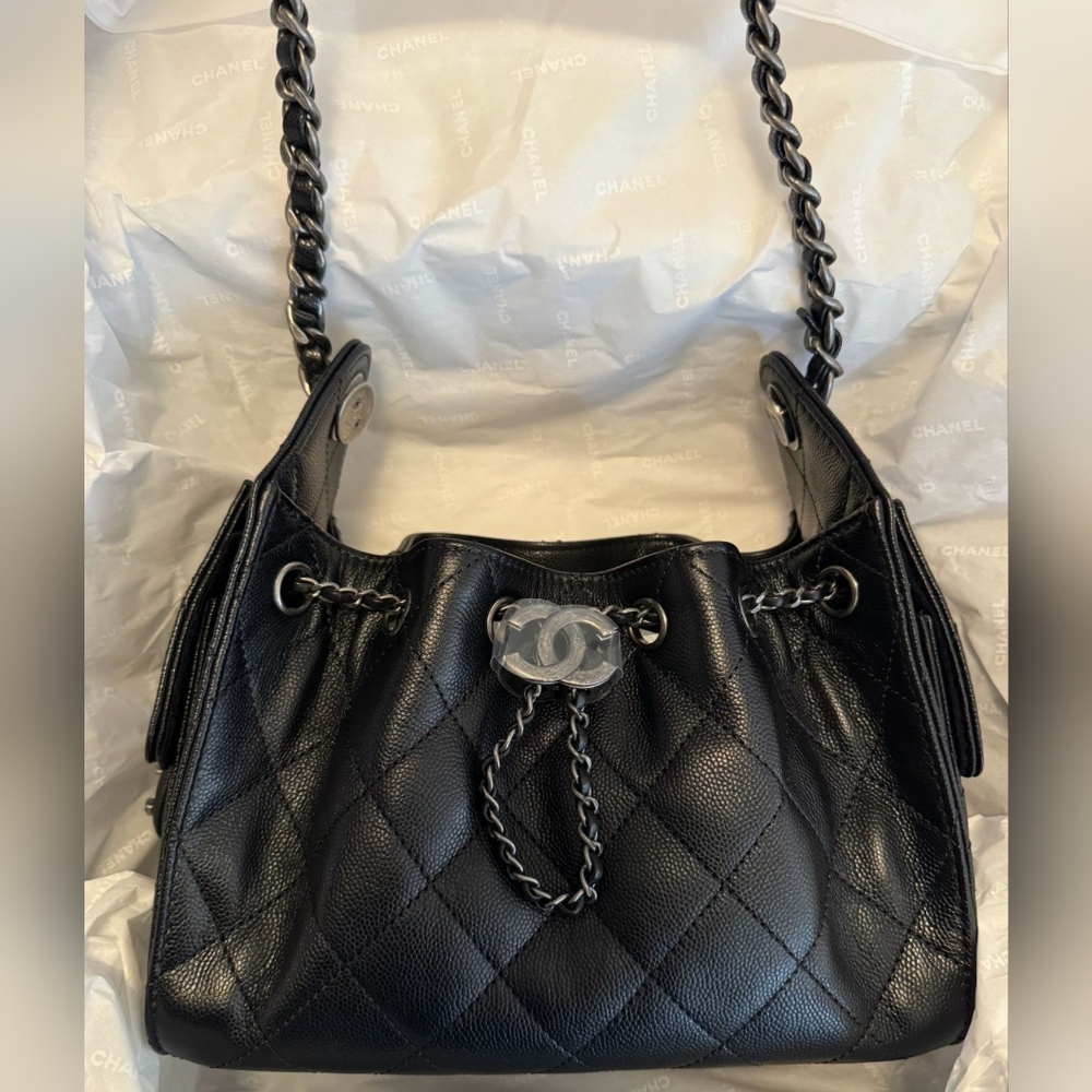 Chanel 25 Mini Handbag In Caviar Leather